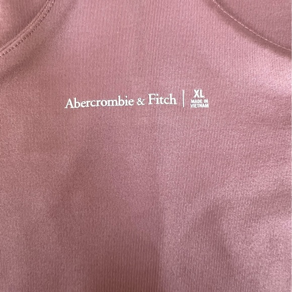 Abercrombie and Fitch metallic crop active crop top. - Picture 2 of 2